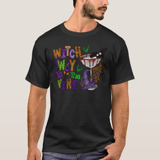 Hexenweg bis zum WeinHalloween, der Wein trinkt T-Shirt (Vorderseite)