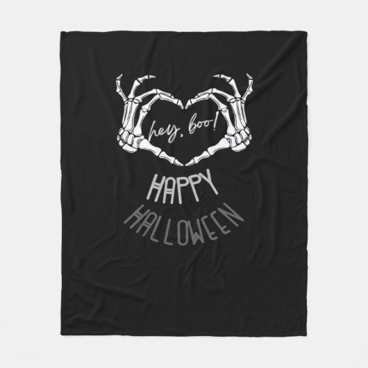 Hey, Boo! Happy Halloween Skeleton Hand Heart Clas Fleecedecke (Vorderseite)