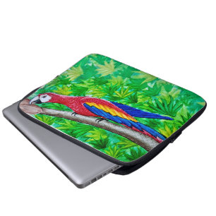Hey, da ist ein Scarlet-Ara in diesem Baum! Laptopschutzhülle