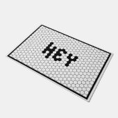 Hey, klassisches Schwarz-Weiß-Hex-Design Fußmatte (Schrägansicht)