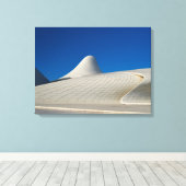 Heydar Aliyev Center in Baku Leinwanddruck (Insitu (Holzboden))