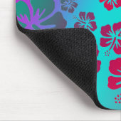 Hibiskus blüht 2 | farbiger Hintergrund Mousepad (Ecke)