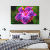 Hibiskus Blume Stretch Canvas Print Leinwanddruck (Insitu (Schlafzimmer))