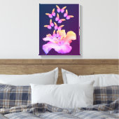 Hibiskus Blume und farbenfrohe Schmetterlinge auf  Leinwanddruck (Insitu (Schlafzimmer))