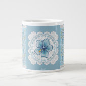 Hibiskus & Spitzenschuppen Jumbo-Tasse (Vorderseite)