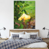 Hibiskus Tauwasser fällt Wrapped Canvas Leinwanddruck (Insitu (Schlafzimmer))