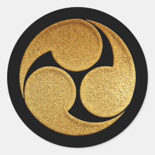 Hidari Mitsu Tomoe Kamon in Gold Runder Aufkleber