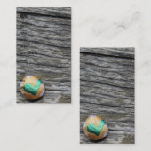 Hidden Heart Rock on Rustic Wood Visitenkarte (Vorne/Hinten)