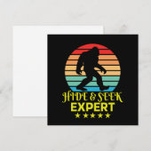 Hide and Seek Experte Bigfoot Funny Einladung (Vorne/Hinten)