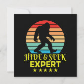 Hide and Seek Experte Bigfoot Funny Einladung (Vorderseite)