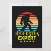 Hide and Seek Experte Bigfoot Funny Einladung (Vorderseite)