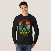 Hide and Seek Experte Bigfoot Funny T-Shirt (Vorne ganz)