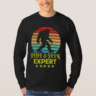 Hide and Seek Experte Bigfoot Funny T-Shirt
