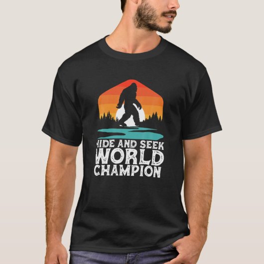Hide and Seek World Champion Funny Bigfoot 2020 T T-Shirt (Vorderseite)