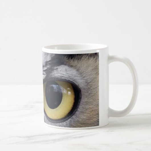 "Hier betrachtet Sie", die Kunst von Steven-Wolf Kaffeetasse (Rechts)