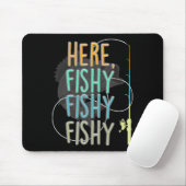 Hier fischt Fischer Rod Fish Sayi Mousepad (Mit Mouse)