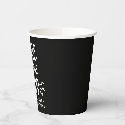 Hier für Boos Halloween zur Verfügung Pappbecher (Links)