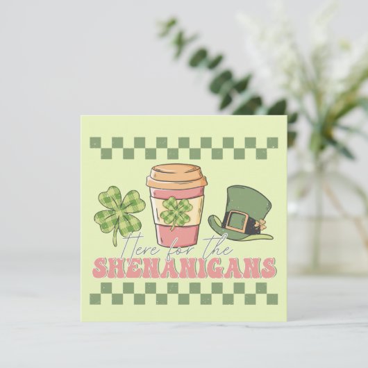 Hier für die Shenanigans - Kaffee in Klee (Stehend Vorderseite)
