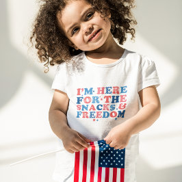Hier für die Snacks & Freedom Am 4. Juli Baby T-shirt