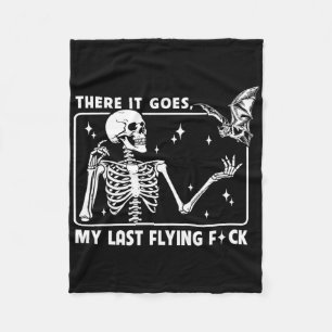 Hier geht es zu meinem letzten Flieger-Skelett-Fun Fleecedecke