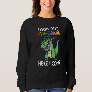 Hier ist der fünfte Grade Graduator. Sweatshirt