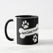 Hier kommt Ärger! Tasse! Tasse (Links)