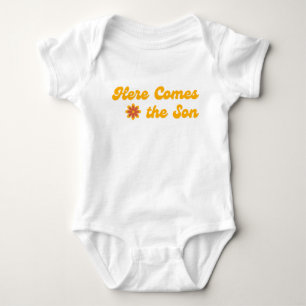 Hier kommt der Sohn Junge Baby Strampler