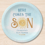 Hier kommt die Son Baby Dusche Pappteller<br><div class="desc">Die Babydusche-Papier-Teller des niedlichen Jungen sind mit dem Text "Here Comes The Son" in stilvoller Blau- und Brauntypografie mit gelber Aquarellsonne und blauem Himmel versehen. Einfach anpassbar. Original Wasserfarbe © Michele Davies.</div>