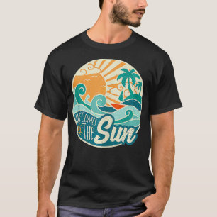 Hier kommt die Sonne Retro 60er Sommersurfen T-Shirt