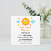 Hier kommt die Sonnendusche zum Lächeln der Sonne Einladung (Stehend Vorderseite)