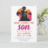 Hier kommt die sonnige Baby-Dusche-Einladung Einladung (Stehend Vorderseite)