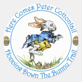 Hier kommt Peter Cottontail Runder Aufkleber