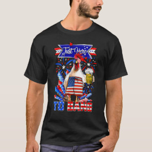 Hier nur um die USA-Flagge zu schwingen 4. Juli Hü T-Shirt