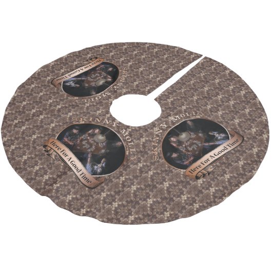 "Hier während einer guten Zeit" Baum-Rock Polyester Weihnachtsbaumdecke (Schrägansicht)