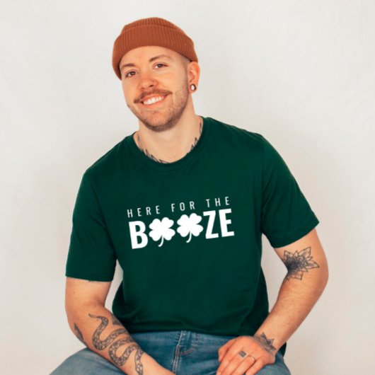 Hier zum Booze St. Patrick's Day Unisex T-Shirt