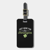 Hier zum Shenanigans St Patrick's Day Gepäckanhänger (Vorderseite vertikal)
