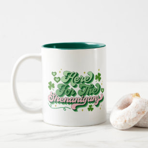Hier zum Shenanigans St Patrick's Day Zweifarbige Tasse