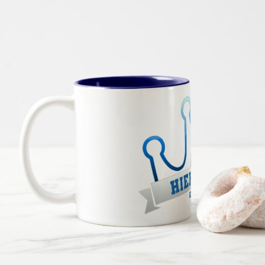 Hierarchy Banner-Tasse Zweifarbige Tasse (Mit Donut)