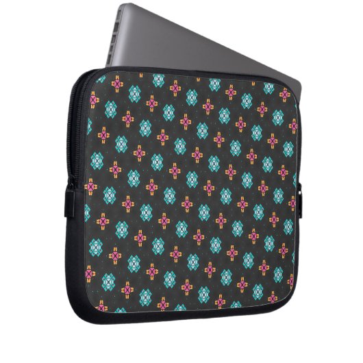High-Contrast Black and Neon Geometric Laptop Case (Vorne Rechts)