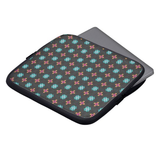 High-Contrast Black and Neon Geometric Laptop Case (Vorne Oben)