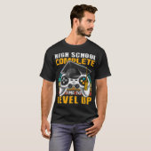 High School Complete Video Game Senior Abschluss T-Shirt (Vorne ganz)