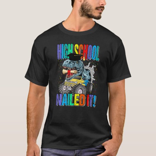 High School nagelte It Monster Truck Dinosaurier T-Shirt (Vorderseite)