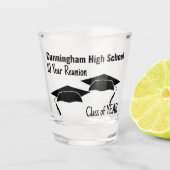 High School Wiedersehen - Dual Black Mortarboards Schnapsglas (Vorderseite)