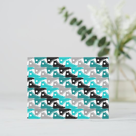 High Tops Aquamarin-n-Black Shoes Postkarte (Stehend Vorderseite)