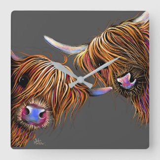 Highland Cow Clock " S&N" von Shirley MacArthur Quadratische Wanduhr