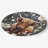 Highland Cow Elegant White Floral Pappteller (Schrägansicht)
