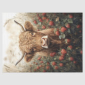 Highland Cow in a Strawberry Patch Decoupage Seidenpapier (Vorderseite)