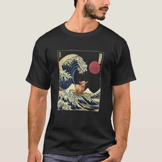 Highland Cow Kanagawa Wave Funny Surf Animal T-Shirt (Vorderseite)