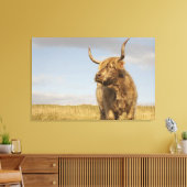 Highland Cow Leinwanddruck (Insitu (Wohnzimmer))