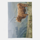 Highland Cow Misty Morning Geschirrtuch (Vertikal)